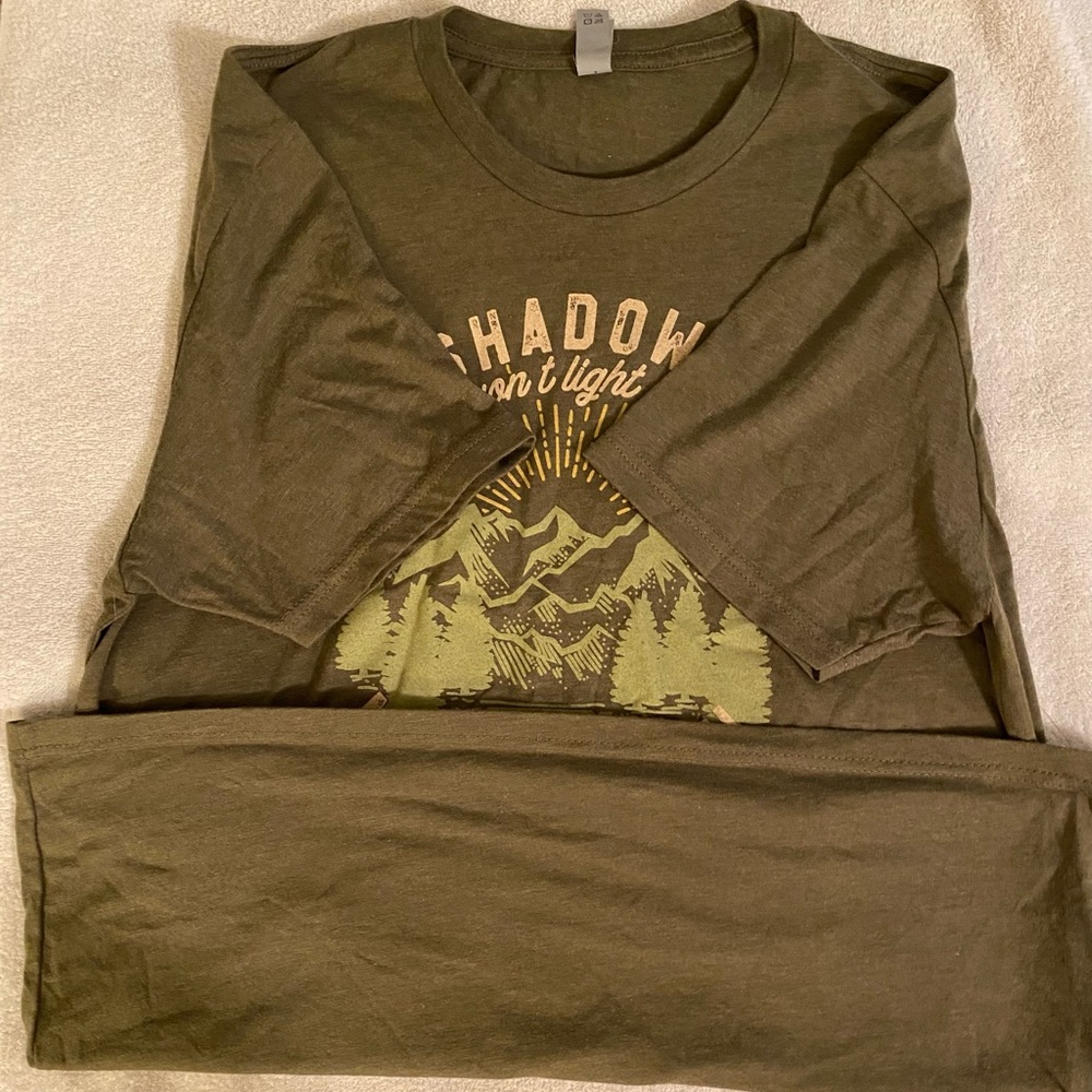 Short sleeved khaki colored tee shirt - Picture 4 of 8